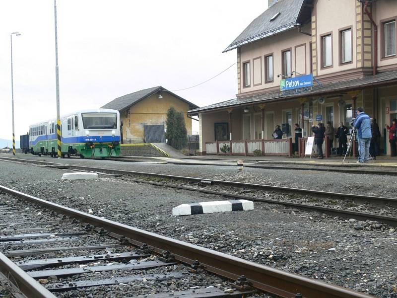 Včera se poprvé na trať mezi Šumperkem  a Kouty nad Desnou  vydala souprava Desná.  