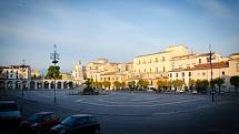 Garibaldiho náměstí v italské Sulmoně. Foto: MěÚ Šumperk