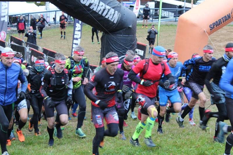 Extrémní překážkový závod Spartan Race na Dolní Moravě.