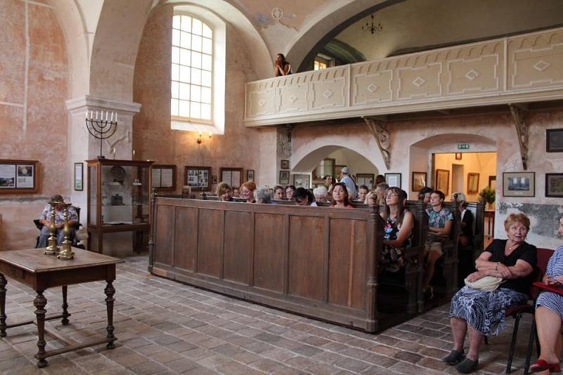 Zahájení sezony výstavou v loštické synagoze