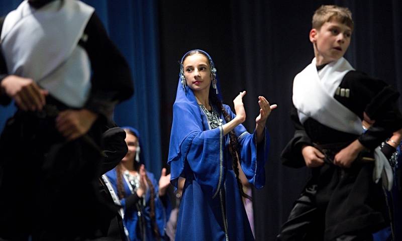 Mezinárodní folklórní festival v Šumperku - soubor z Gruzie