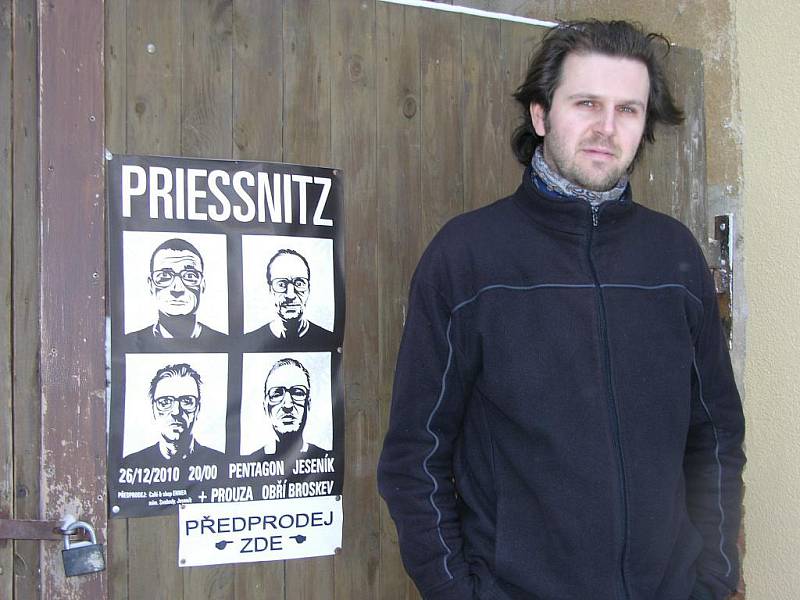Po tříleté pauze se svým fanouškům znovu hlasitě připomene kapela Priessnitz