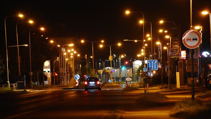 Veřejné osvětlení v Šumperku v červenci 2024 - původní lampy v ulici Jesenická.