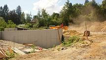 Stavba krajského policejního rekreačního a školícího střediska u plumlovské přehrady - 17. července 2020