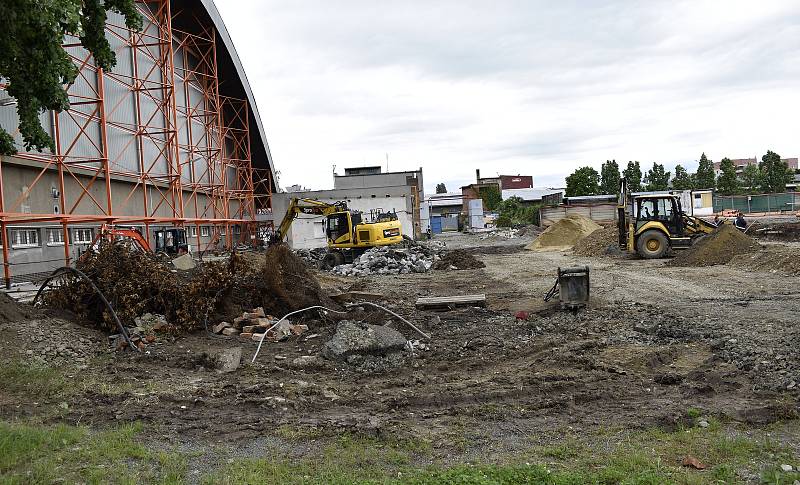 Výstavba hokejových šaten za zimním stadionem v Prostějově. 22.6. 2020