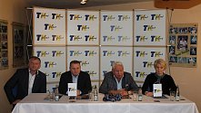Předvánoční tiskovka agentury TK PLUS: (zleva) Tomáš Cibulec, Petr Chytil, Miroslav Černošek majitel TK PLUS, Petra Černošková, ředitelka tenisových projektů TK PLUS. 20.12. 2019