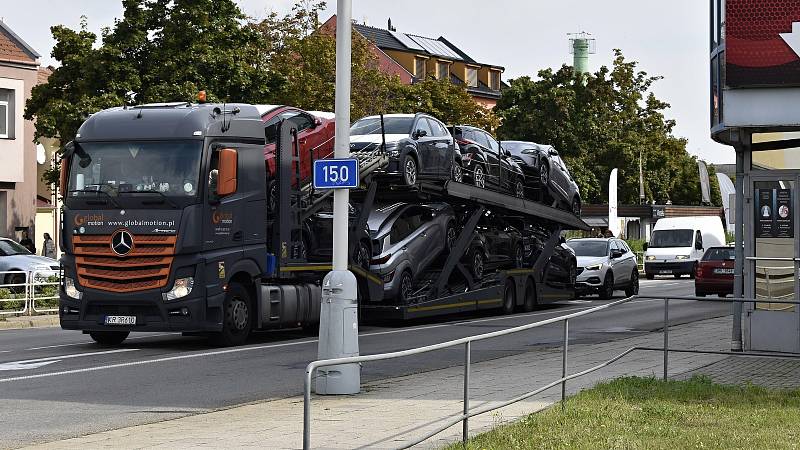 Centrum Prostějova je ucpané vinou nehody na D46 kamiony. Na Brněnské, Dolní a Olomoucké ulici se tvoří kolony. 23.9. 2021