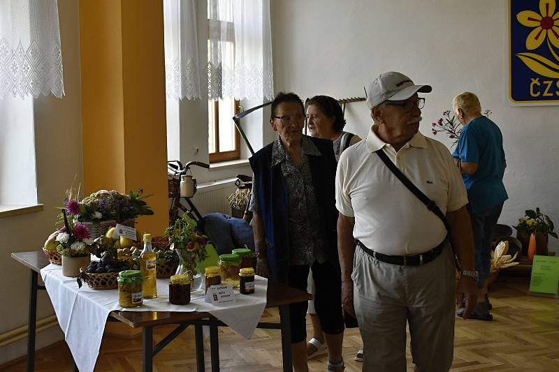 Výstava smržických zahrádkářů u příležitosti 60. výročí založení přilákala spousty lidí.