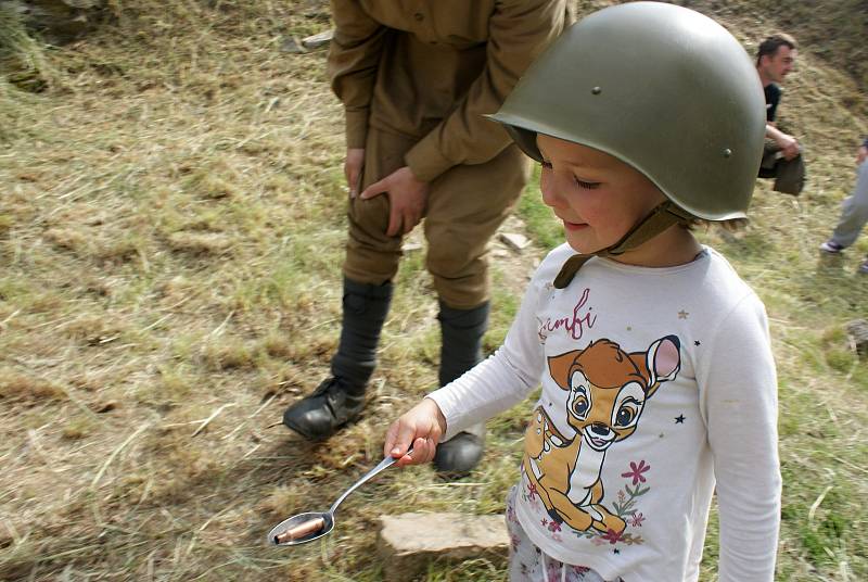 Dětský den s Kluby vojenské historie na plumlovském zámku - 6. 6. 2020