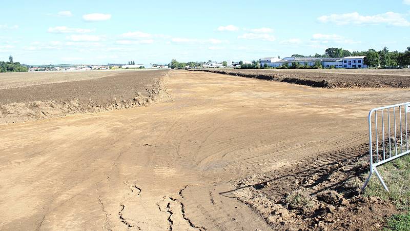 Frekventovaná cyklostezka mezi Prostějovem a Smržicemi bude od pondělí 9.9. 2019 dlouhodobě uzavřena.