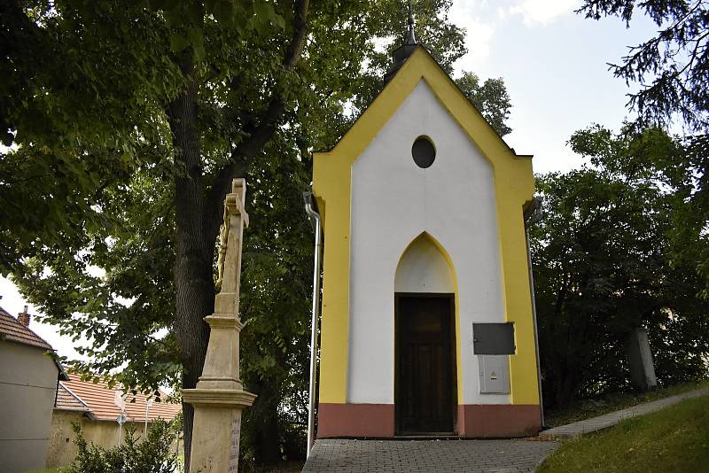 Čelechovice na Hané, Kaple a Studenec, to jsou místní části, ze kterých se skládá obec ležící přibližně šest kilometrů od Prostějova.