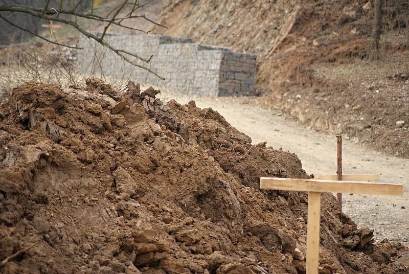 Stavba cyklostezky na plumlovské přehradě - 4. dubna 2020