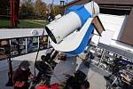Instalace nového dalekohledu v prostějovské hvězdárně