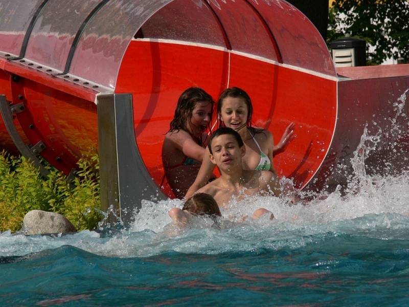 Prostějovský aquapark navštívilo ve čtvrtek 29. května mnoho lidí.