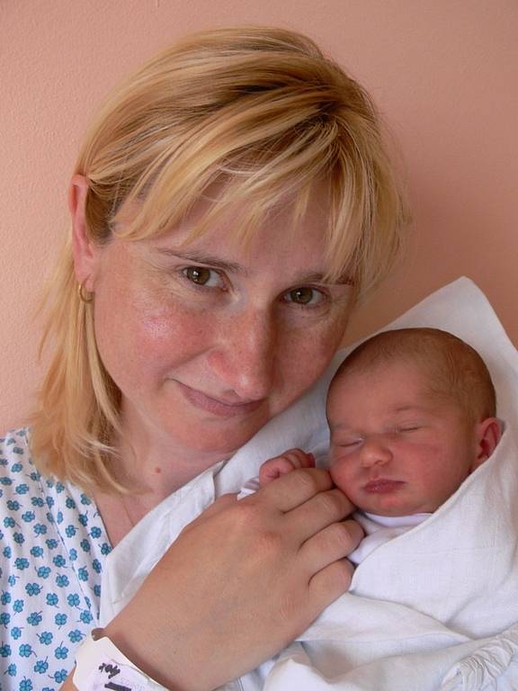 Sára Novotná s maminkou Zdeňkou, Narozena 18. května 2009, 47 cm, 2950 g