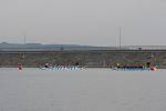 Pláž U Vrbiček i letos hostila posádky dračích lodí. Sešlo se jich dvakrát víc než loni. 
