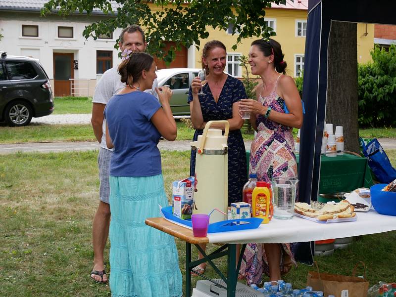 Piknik proti samotě ve Smržicích