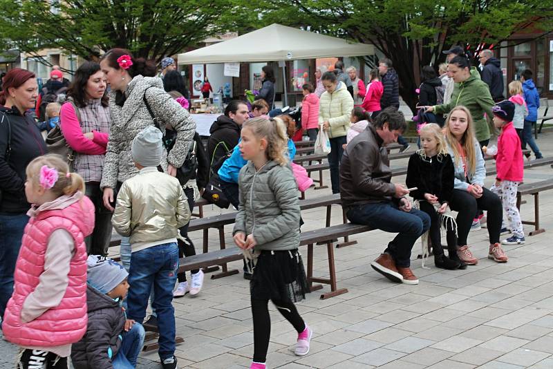 Den Země s ekojarmarkem na náměstí TGM v Prostějově