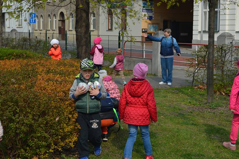 Hledání velikonočního pokladu mělo u dětí velký úspěch.