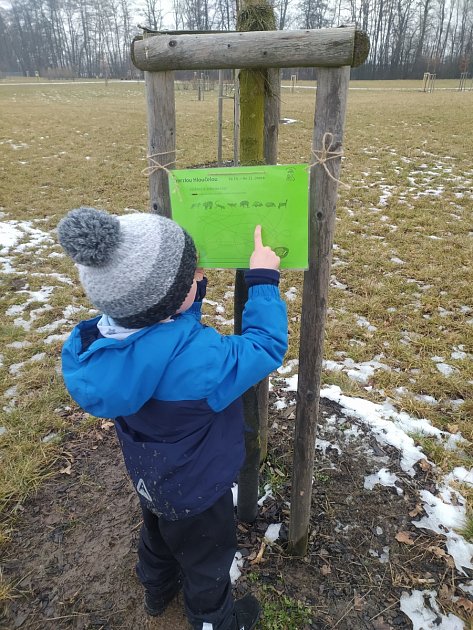 Samoobslužná stezka biokoridorem Hloučela