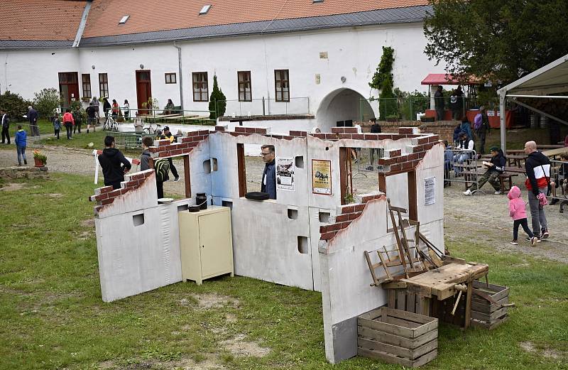 Akce připomínající historii 2. světové války nabídla pestrou přehlídku zbraní, techniky či uniforem několika armád, 18. 9. 2021