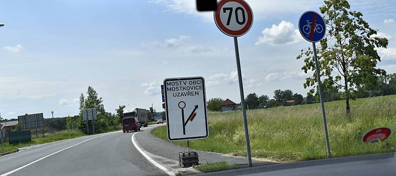 Průjezd Klopotovicemi nebude možný až do 18.10. 2020