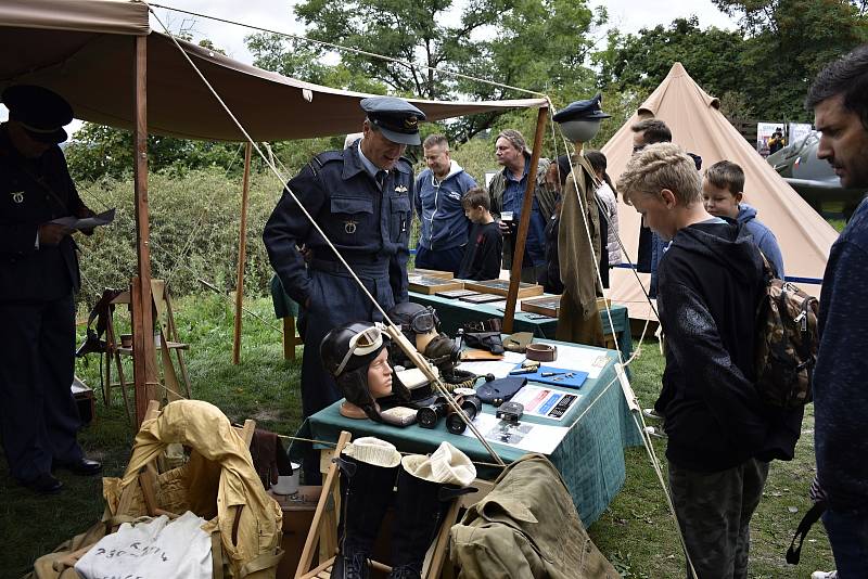 Akce připomínající historii 2. světové války nabídla pestrou přehlídku zbraní, techniky či uniforem několika armád, 18. 9. 2021