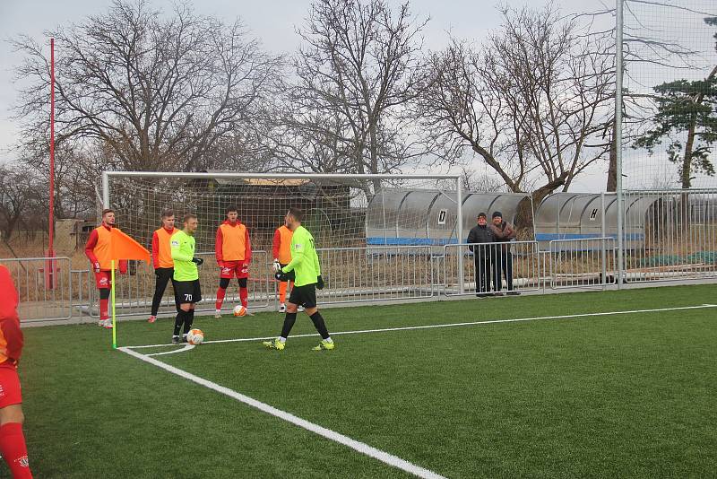 Fotbalisté Prostějova (v zeleném) porazili Pardubice 3:1.