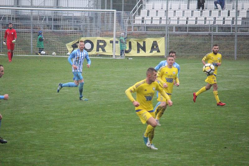 Prostějovští fotbalisté (v modrém) proti Varnsdorfu