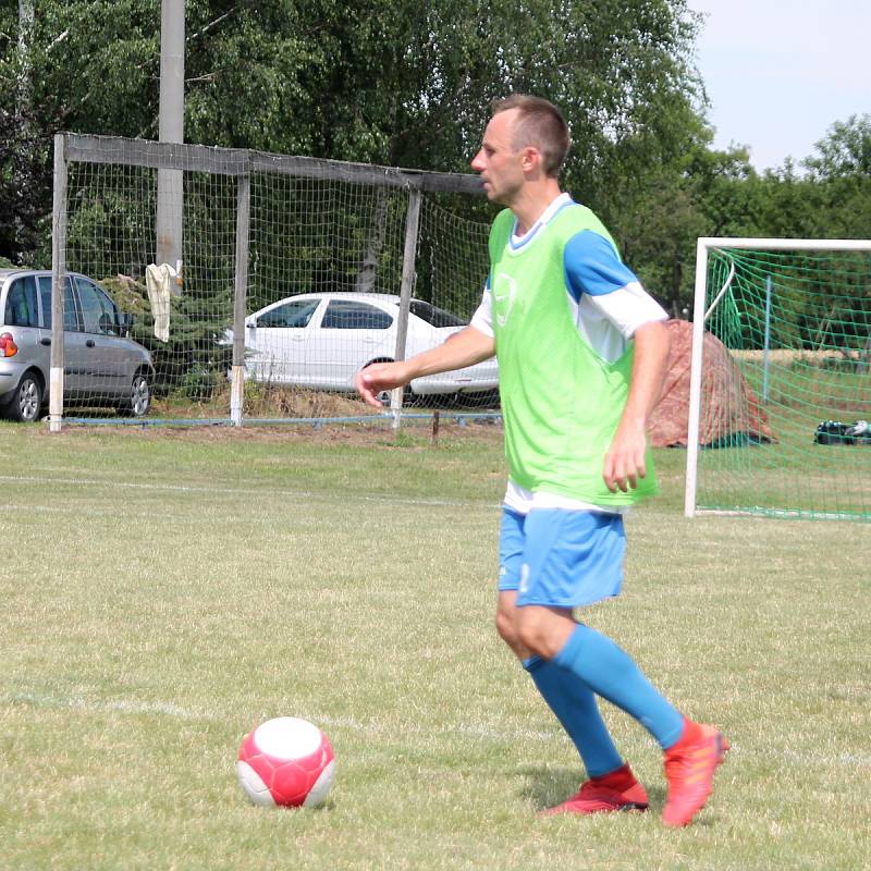 V Krumsíně se odehrál 22. ročník turnaje v malé kopané a vítězem se stal tým FC Pivo