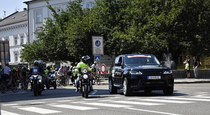 Czech cycling tour 2020 - start druhé etapy v Prostějově. 7.8. 2020