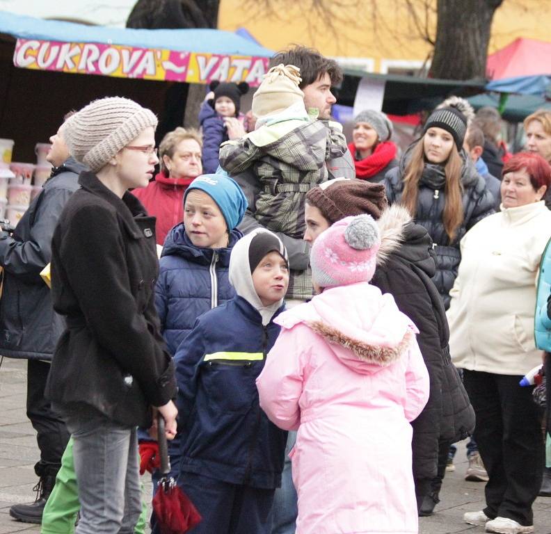 Už jednadvacátý roční Vánočních trhů uspořádali v sobotu v Konici. Program byl již tradičně plný hudby, vánočních vůní a především dobré nálady.