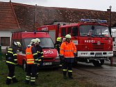 Námětové hasičské cvičení ve vrchoslavické sokolovně. 13.4. 2019
