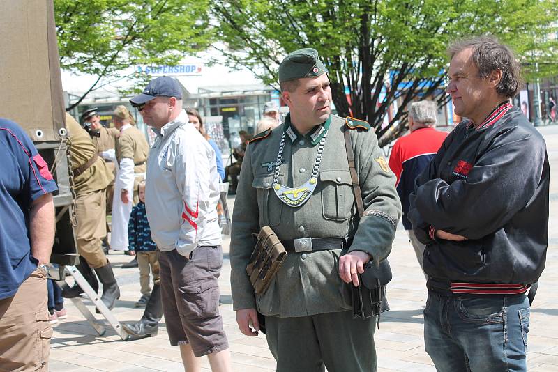 Historická vojenská technika na náměstí T. G. Masaryka v Prostějově. 4.5. 2019