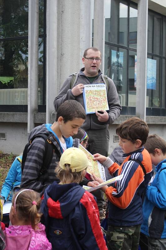 Instruktáž před zahájením Honu na Široka