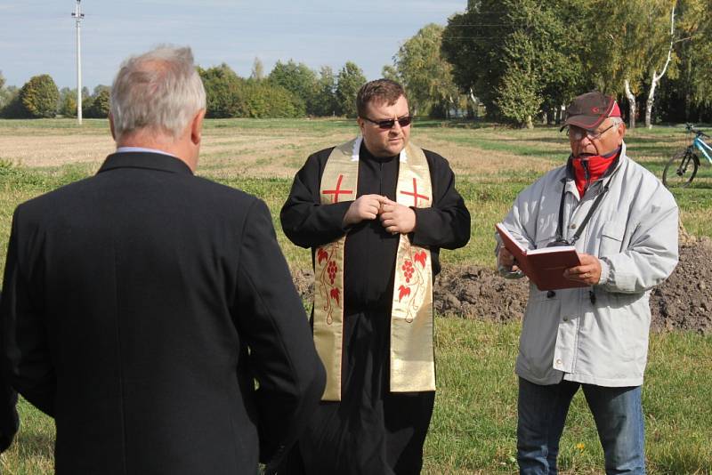 Vysvěcení základního kamene Domova pro seniory v Bedihošti