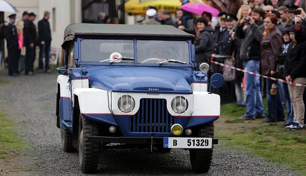 Ukázky z policejní historie na nádvoří plumlovského zámku