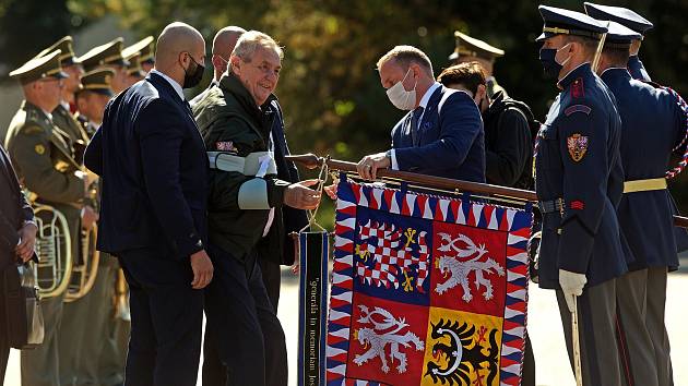 Prezident Miloš Zeman na návštěvě prostějovských kasáren