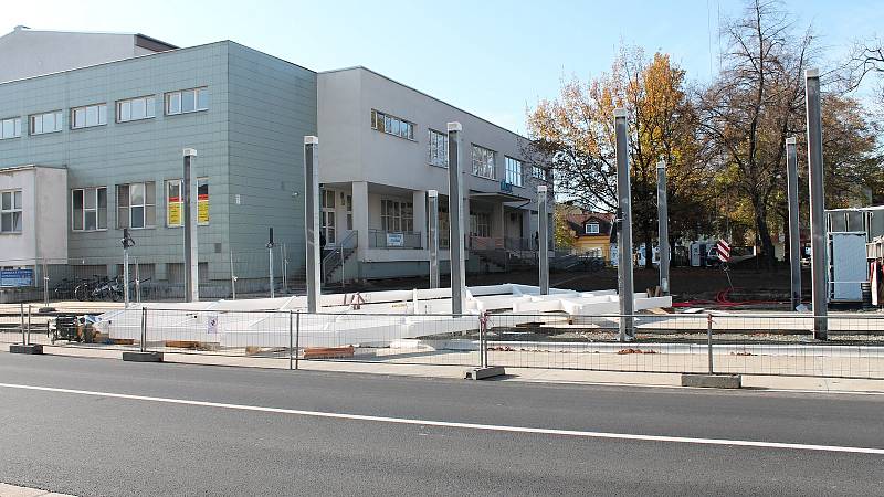 Práce na stavbě autobusového terminálu na Floriánském náměstí v Prostějově 6. 11. 2019