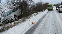 Havárie na "staré" silnici Držovicemi a Olšany u Prostějova, 11. února 2021