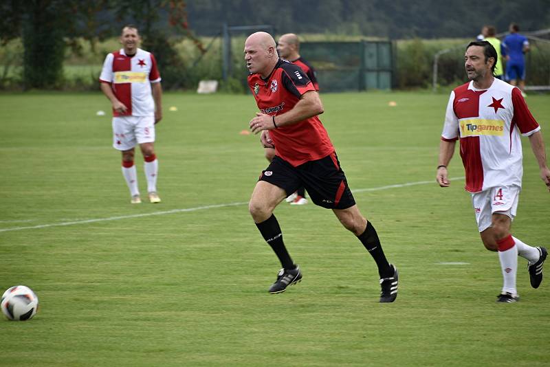 V rámci oslav 90. výročí fotbalu v Kostelci na Hané, se představili bývalí hráči pražské Slavie a v krajském derby Čechovice. 28.8. 2022