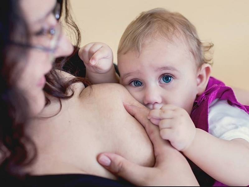 Okruh činností Evy Pitnerové je velmi široký. Převážně se ale věnuje výkladu karet. Pomáhá lidem vykročit na správnou životní cestu tak, aby se cítili dobře a byli si vědomi toho, že oni jsou tvůrci života