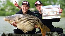 Dvojice náctiletých rybářů z Kostelce na Hané zvítězila na mistrovství republiky a z Evropy vylovila bronz
