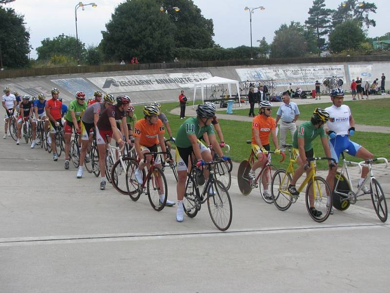 Na prostějovském velodromu 