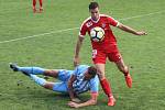 Fotbalisté Prostějova (v modrém) porazili Brno 2:1.