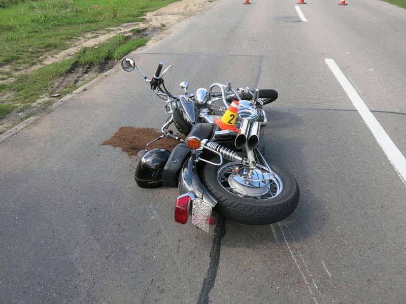 Nehoda motorky v Okružní ulici v Prostějově