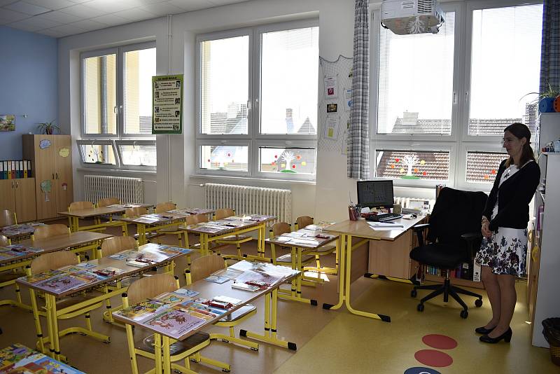 Po dlouhé a nákladné rekonstrukci byla se zahájením nového školního roku oficiálně otevřena němčická základní škola. 1.9. 2021