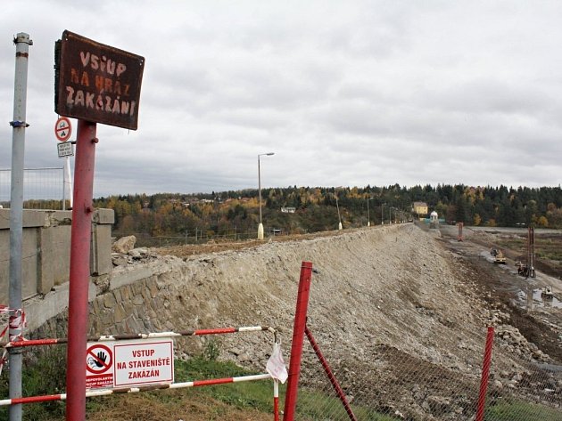 Oprava hráze plumlovské přehrady