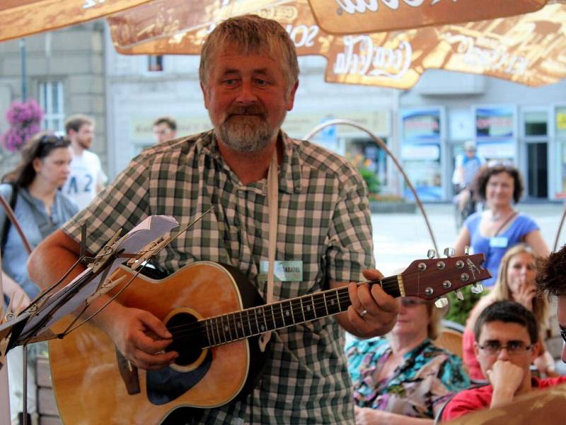 Festival Pod Lipami odstartoval happening u Avatarky