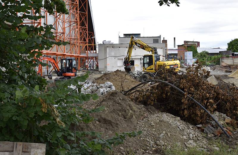 Výstavba hokejových šaten za zimním stadionem v Prostějově. 22.6. 2020